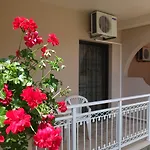 Apartamento Toula's *