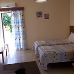 Апартаменты Toula's *