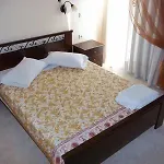 Toula's * 斯达林